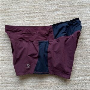Oiselle Women's Toolbelt Roga Shorts Running Burgundy Black Size 4